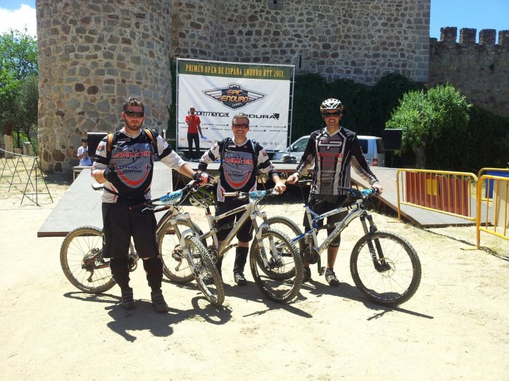 469786_10151046384112959_1737679615_o